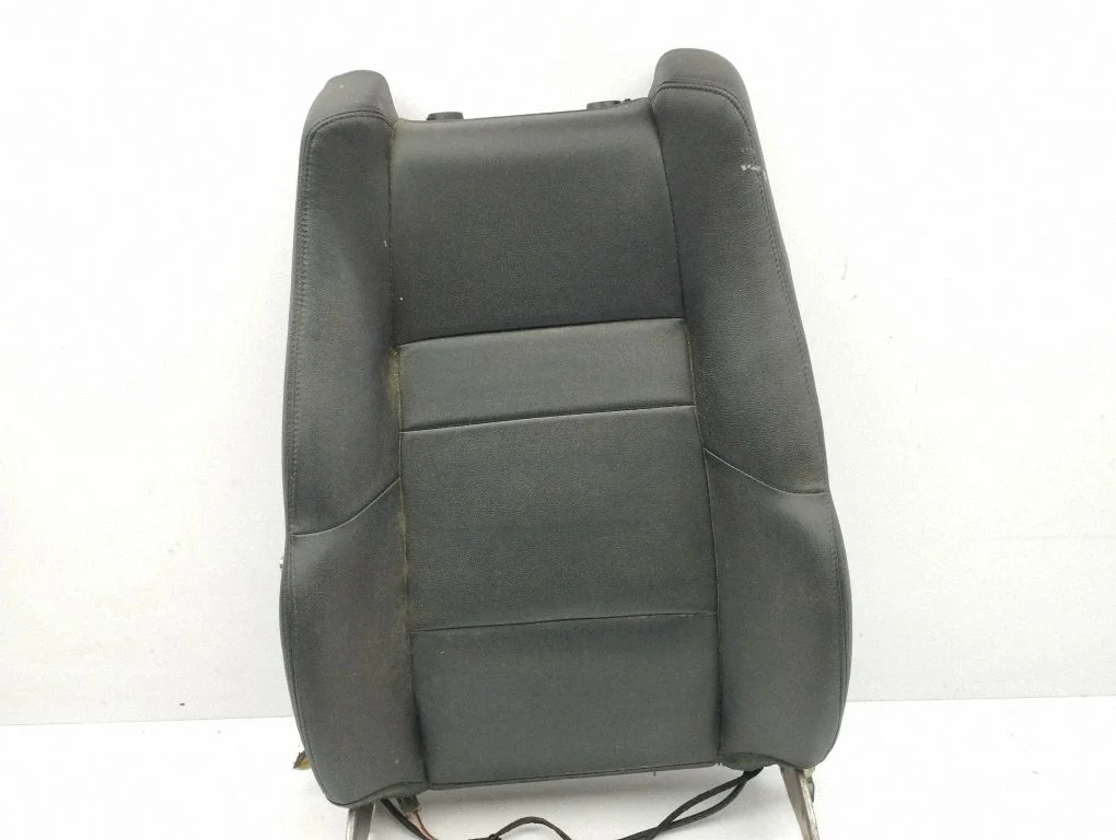 Front passenger seat – left