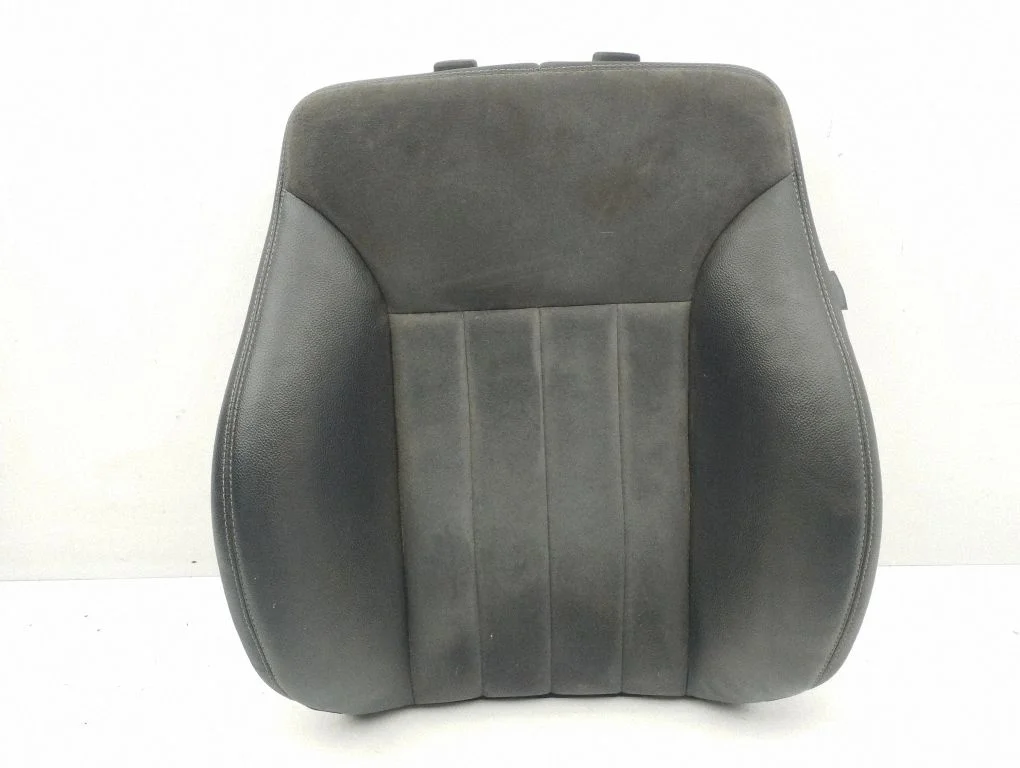 Front passenger seat – left