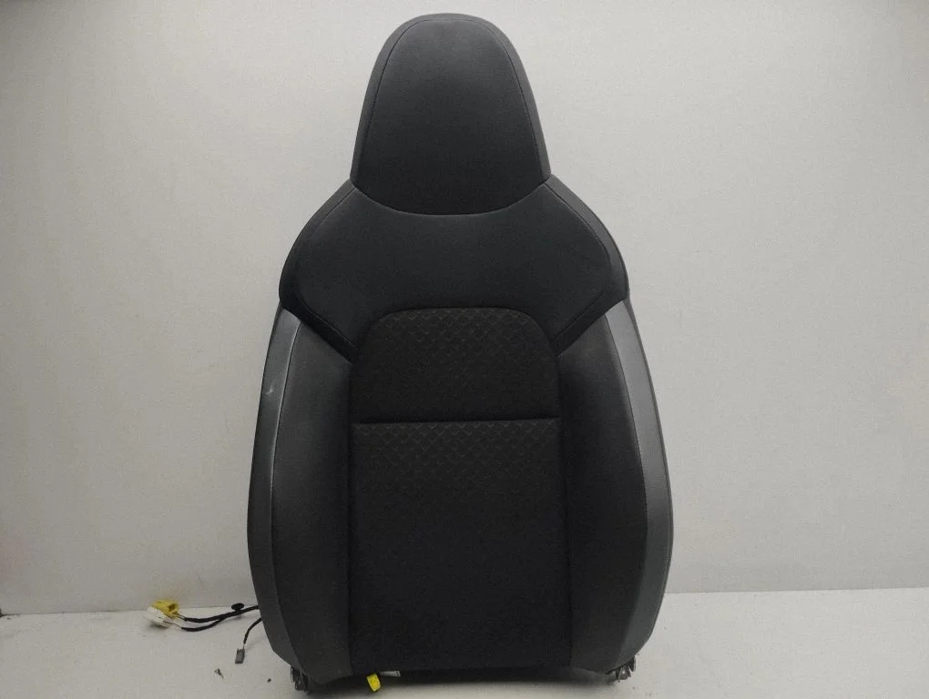 Front passenger seat – left