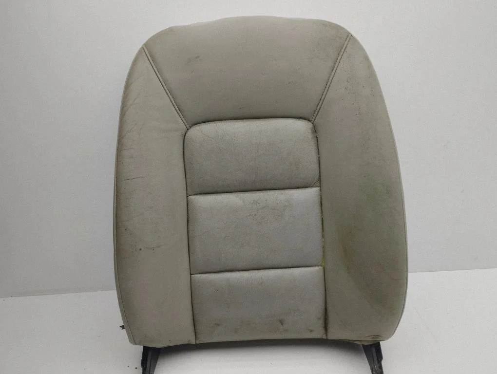 Front passenger seat – left