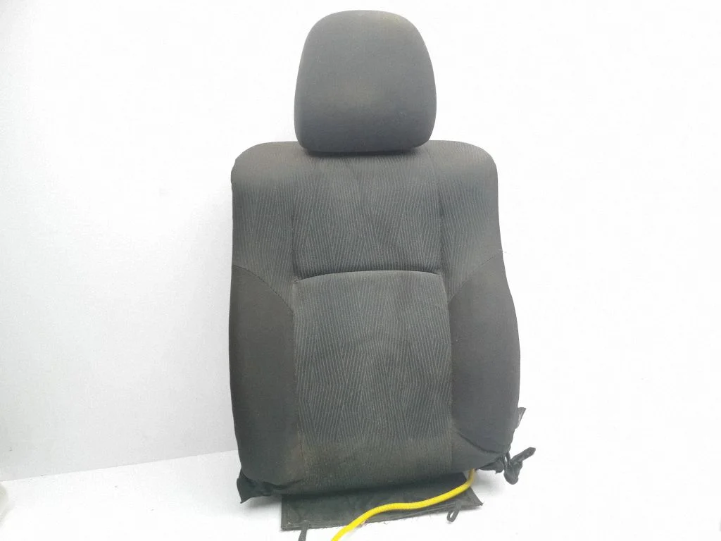 Front passenger seat – left