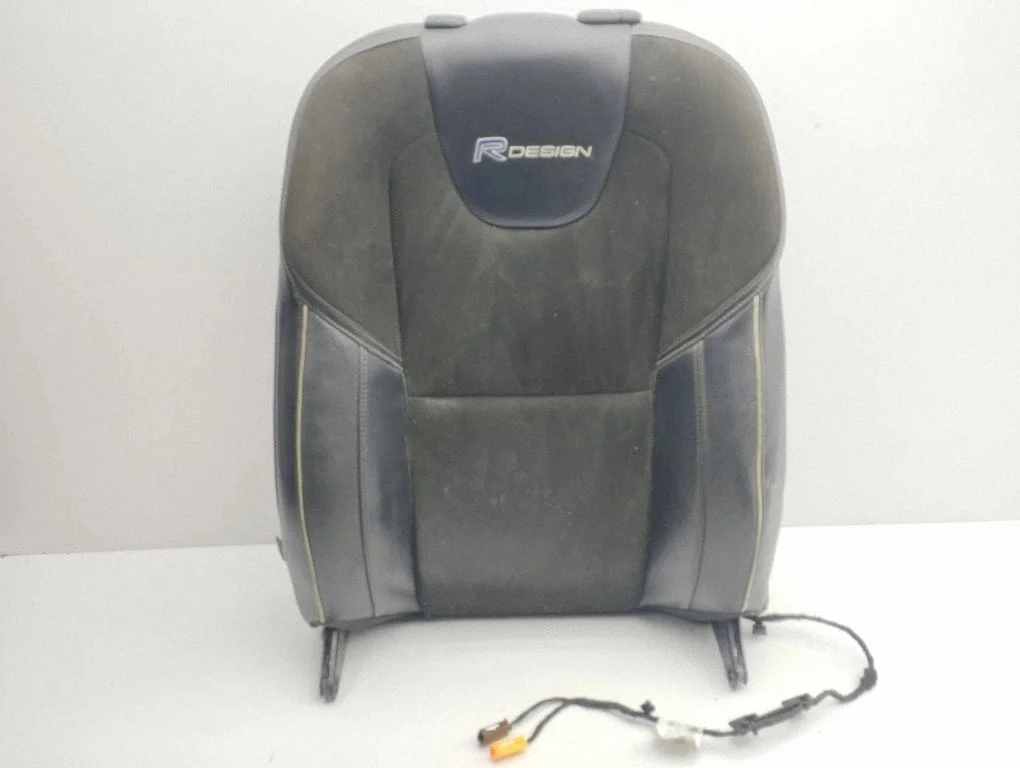 Front passenger seat – right