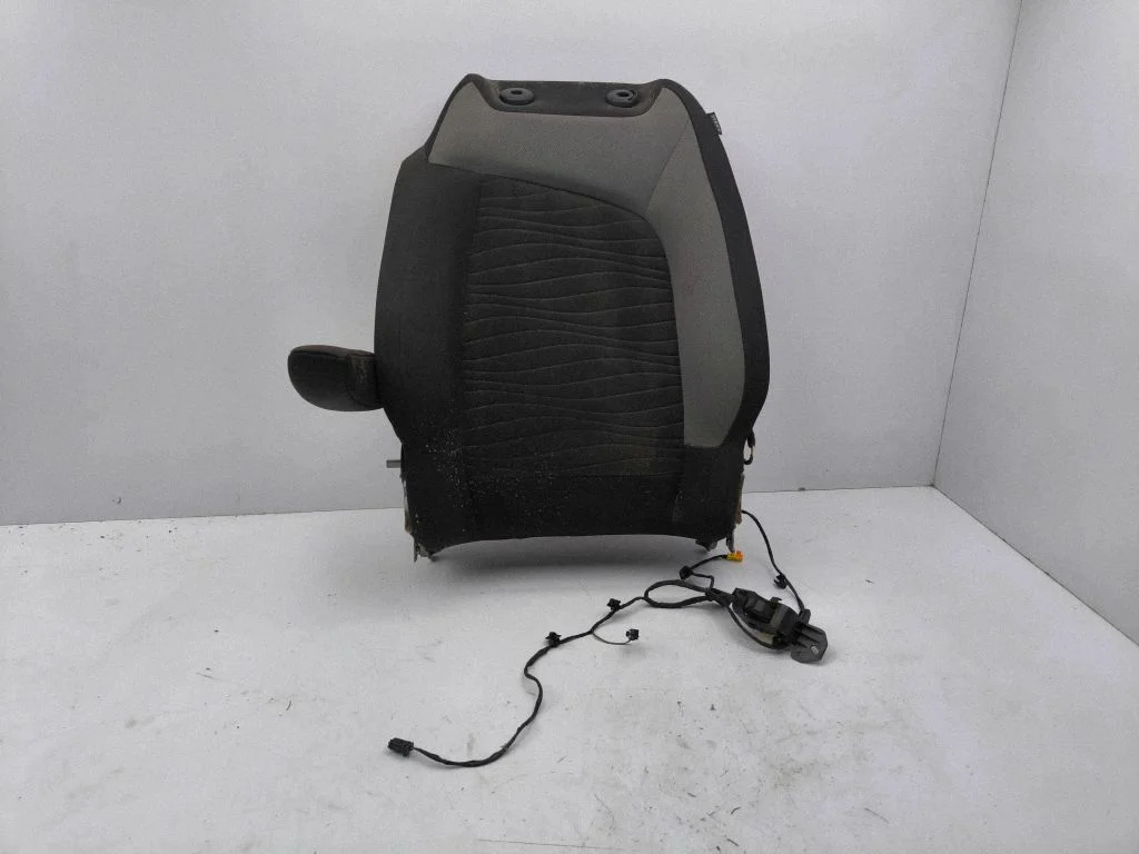 Front passenger seat – left