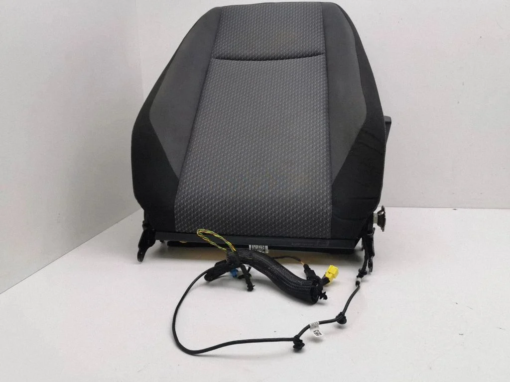 Front passenger seat – left