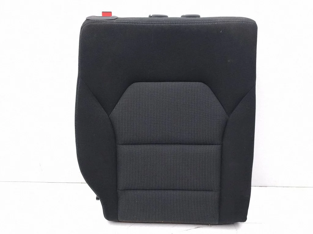 Rear seat – right