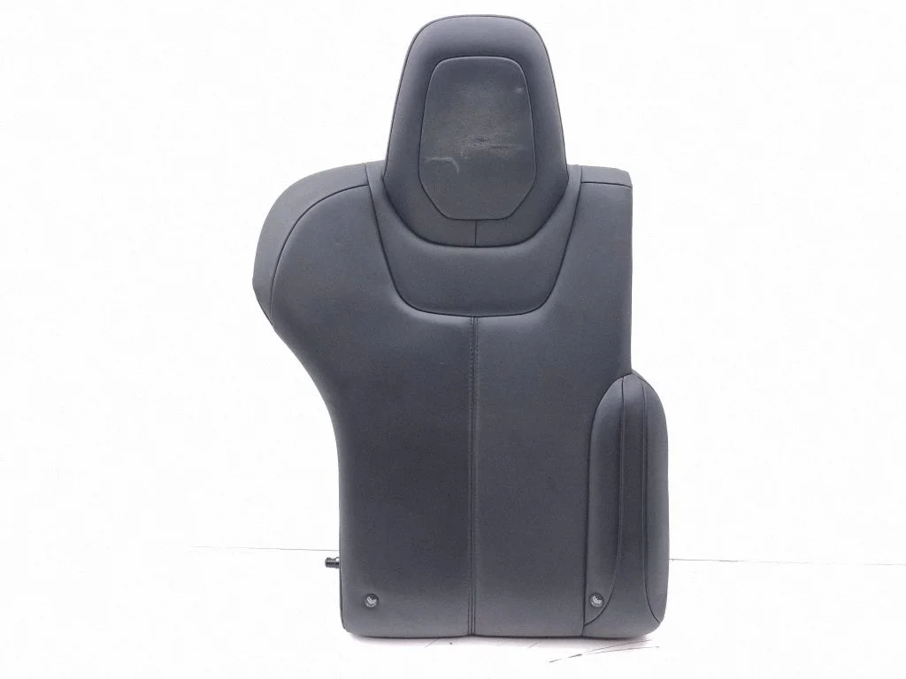 Rear seat – right
