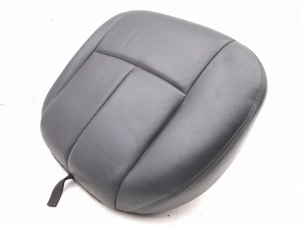 Rear seat – right