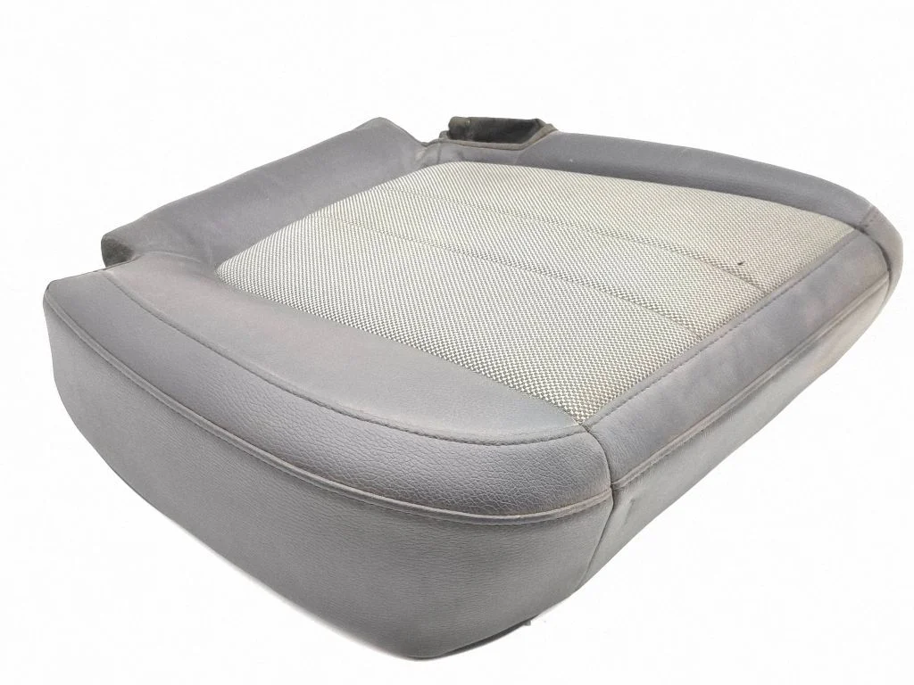 Rear seat – right
