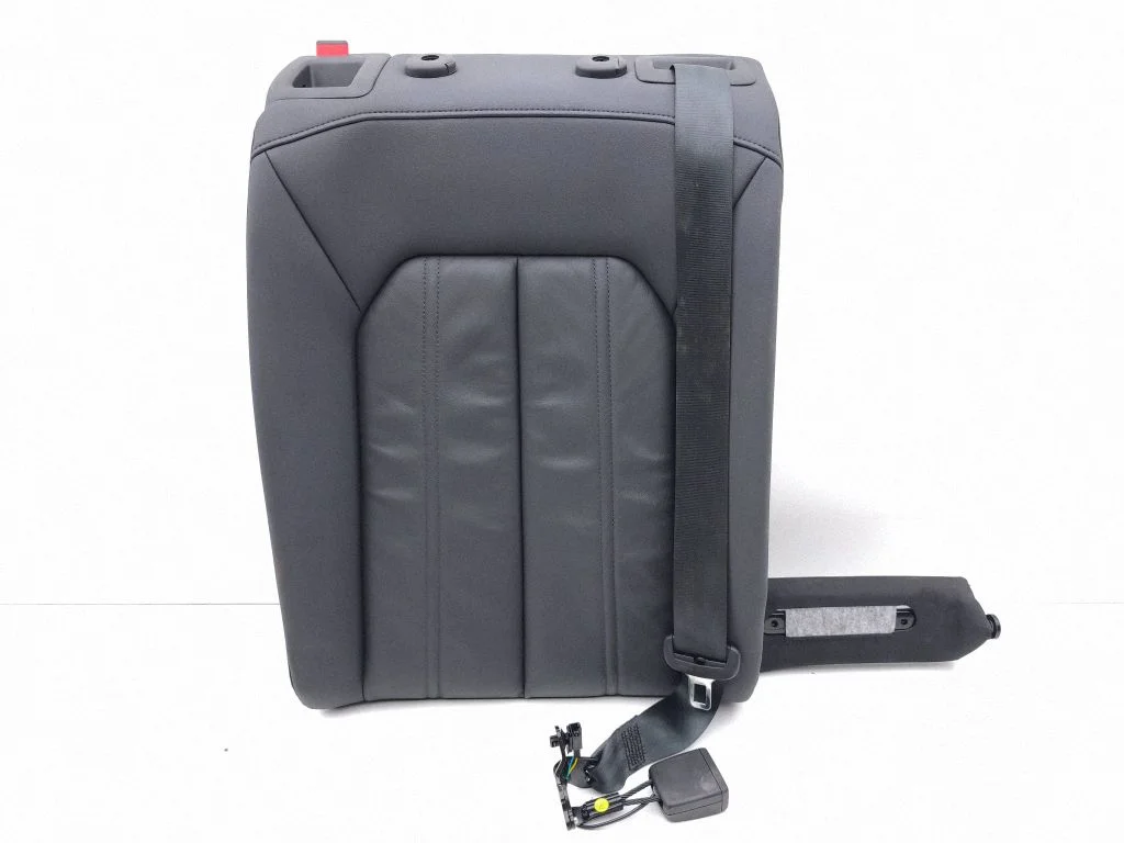 Rear seat – left