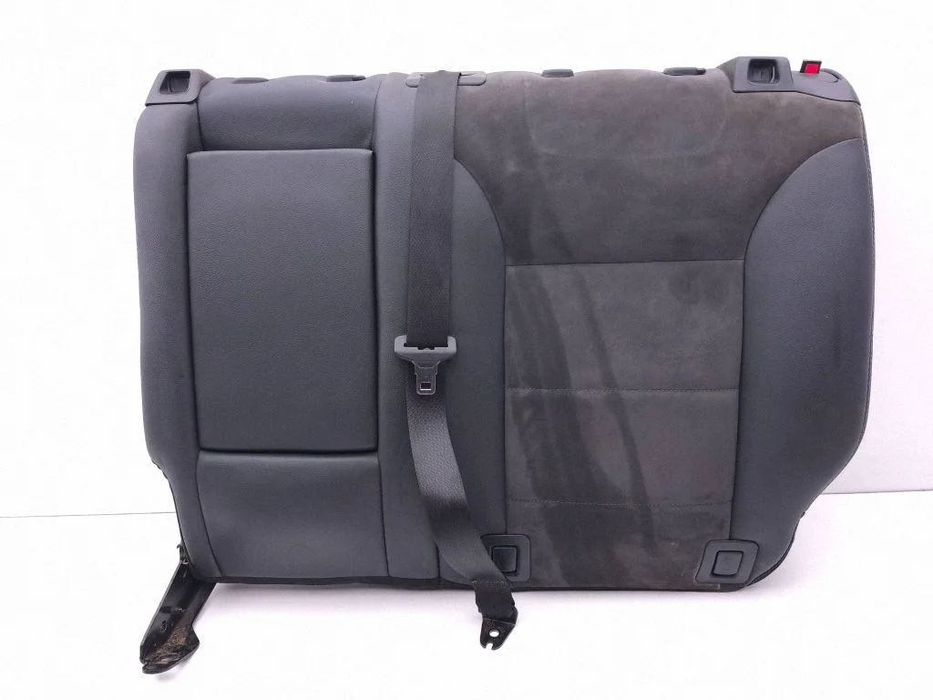 Rear seat – left