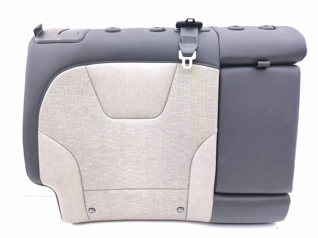 Rear seat – right
