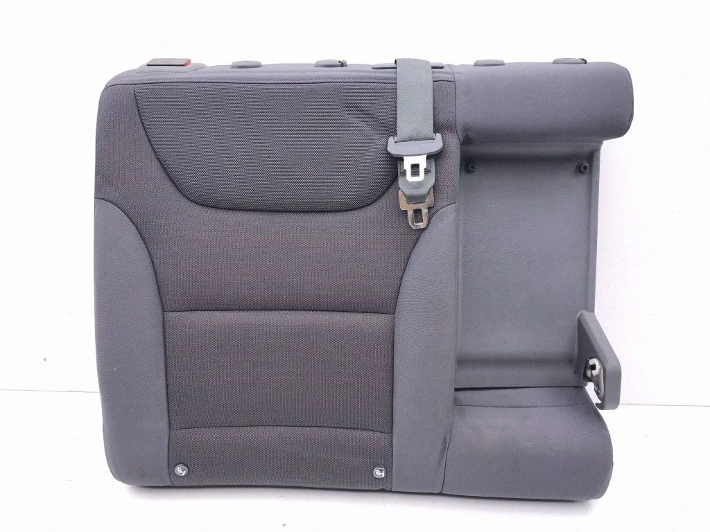 Rear seat – right