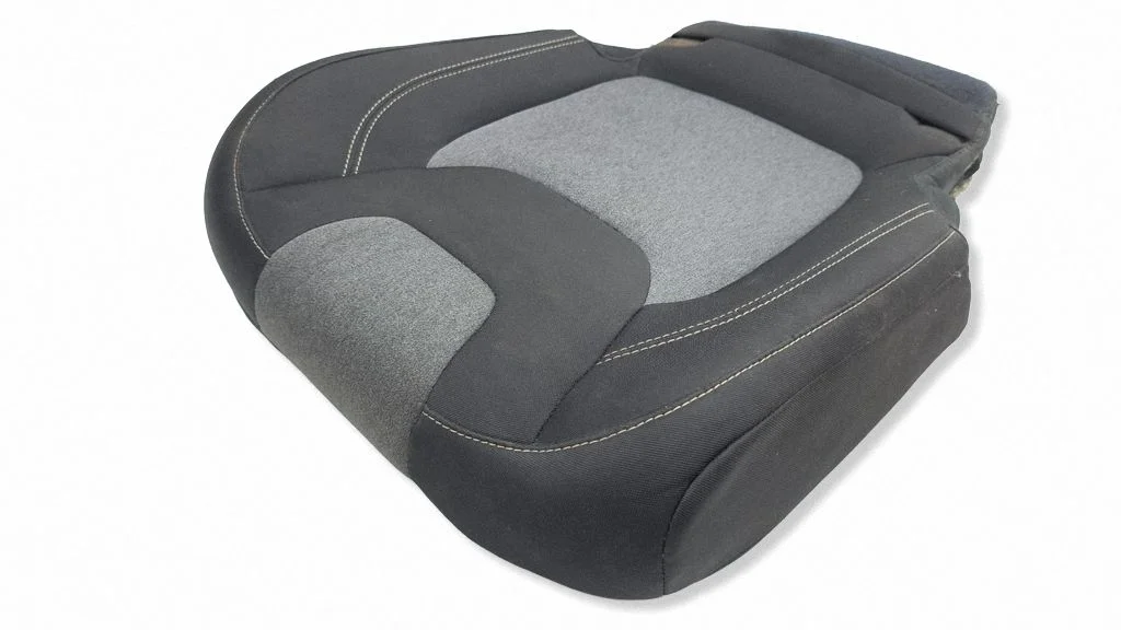 Rear seat – right