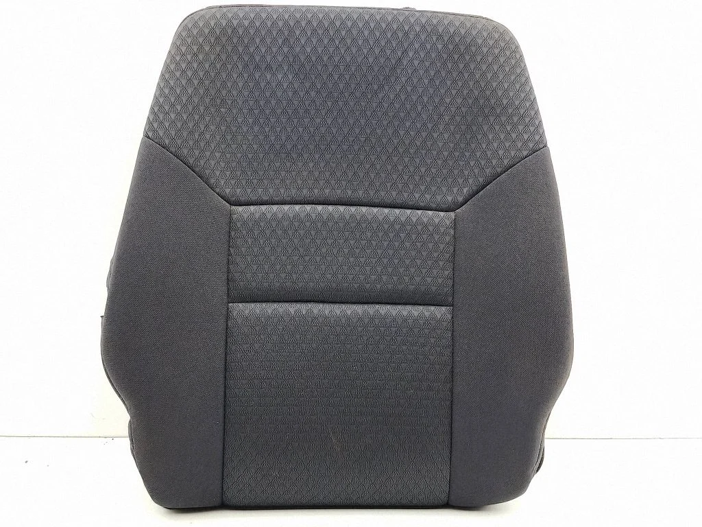 Rear seat – right
