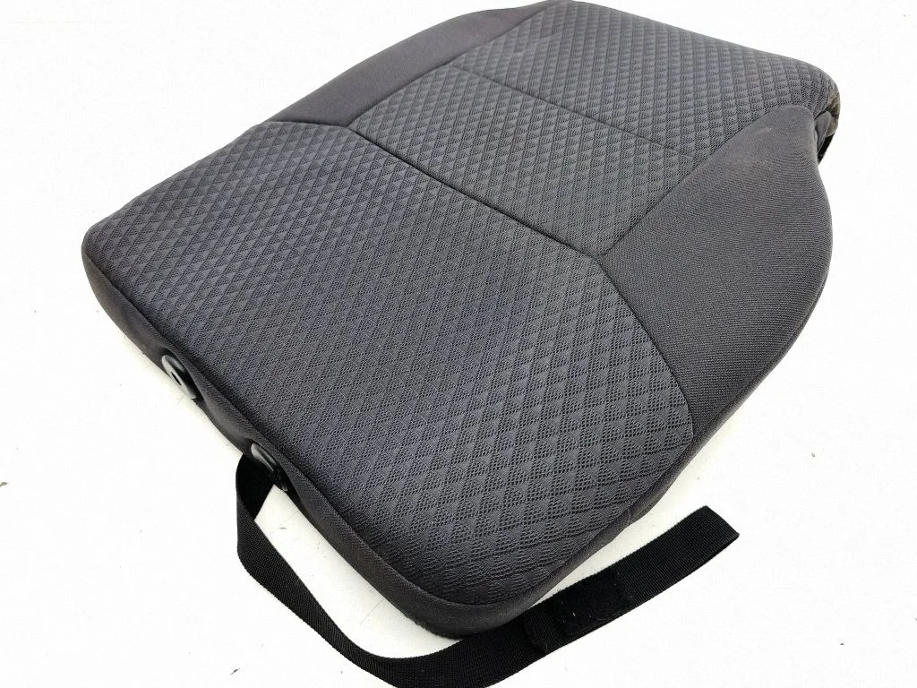 Rear seat – right