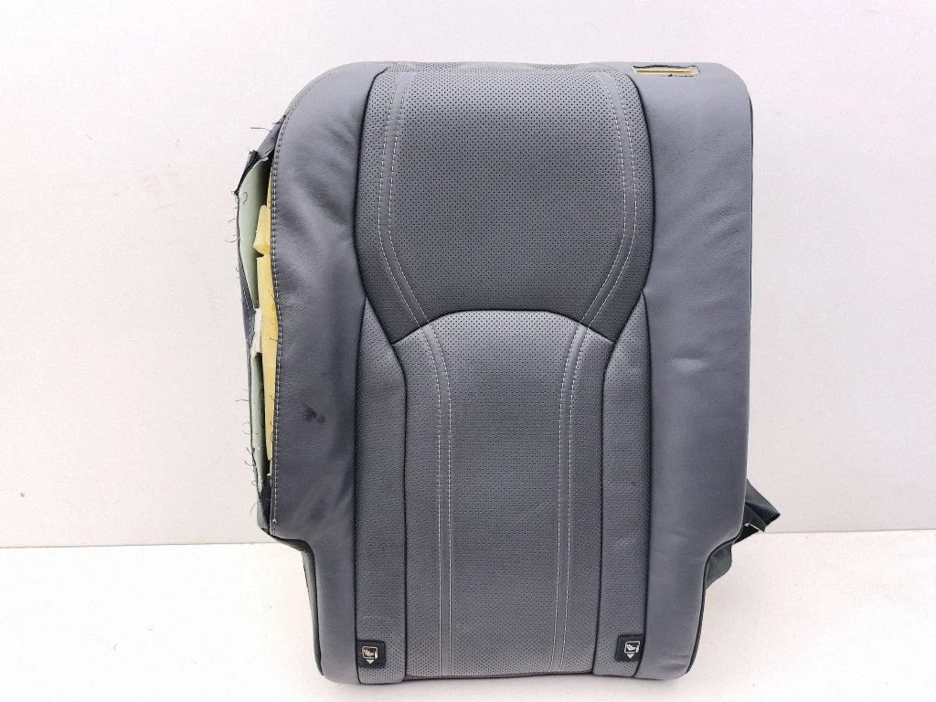 Rear seat – right