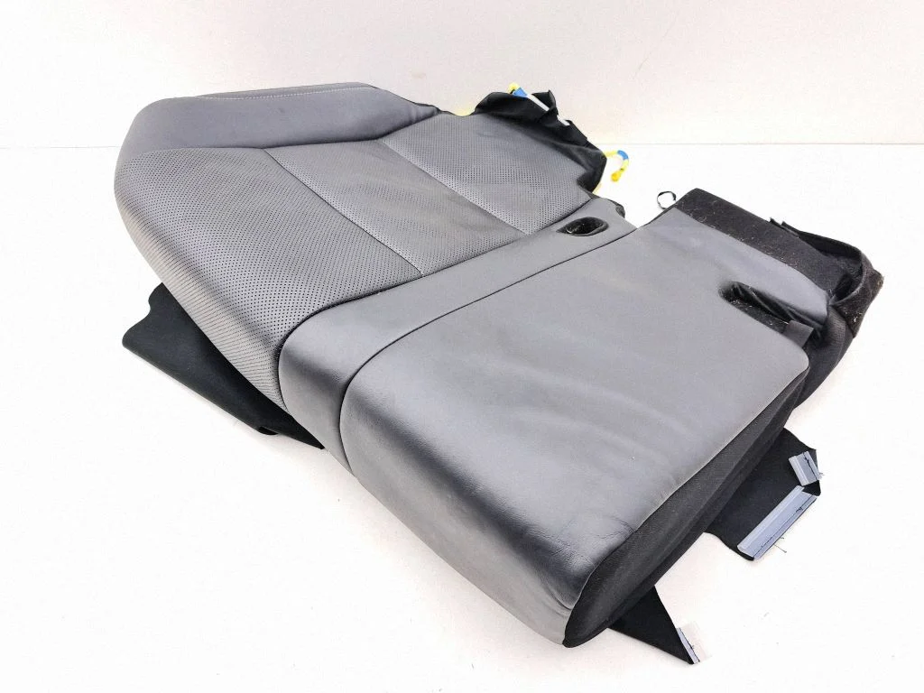 Rear seat – right