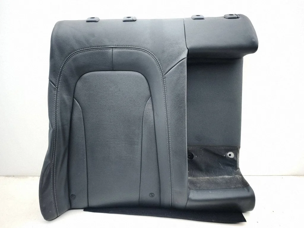 Rear seat – right
