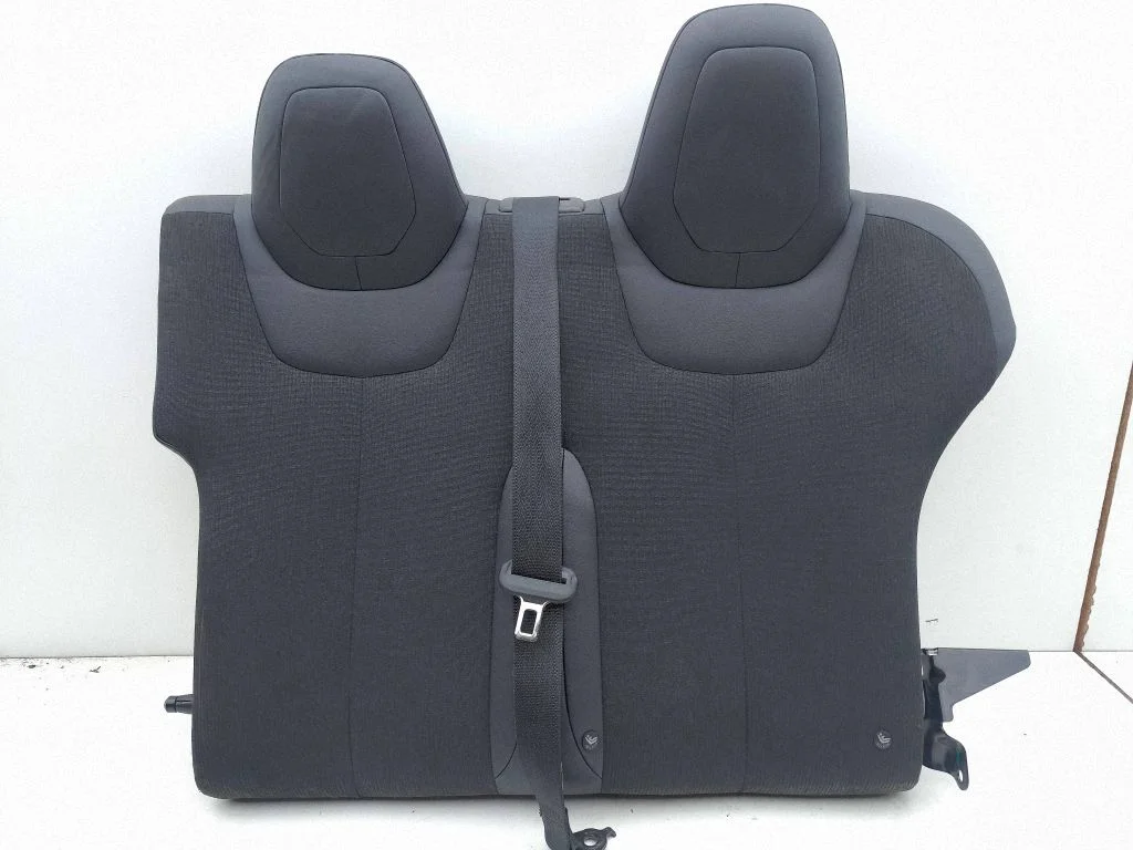 Rear seat – left
