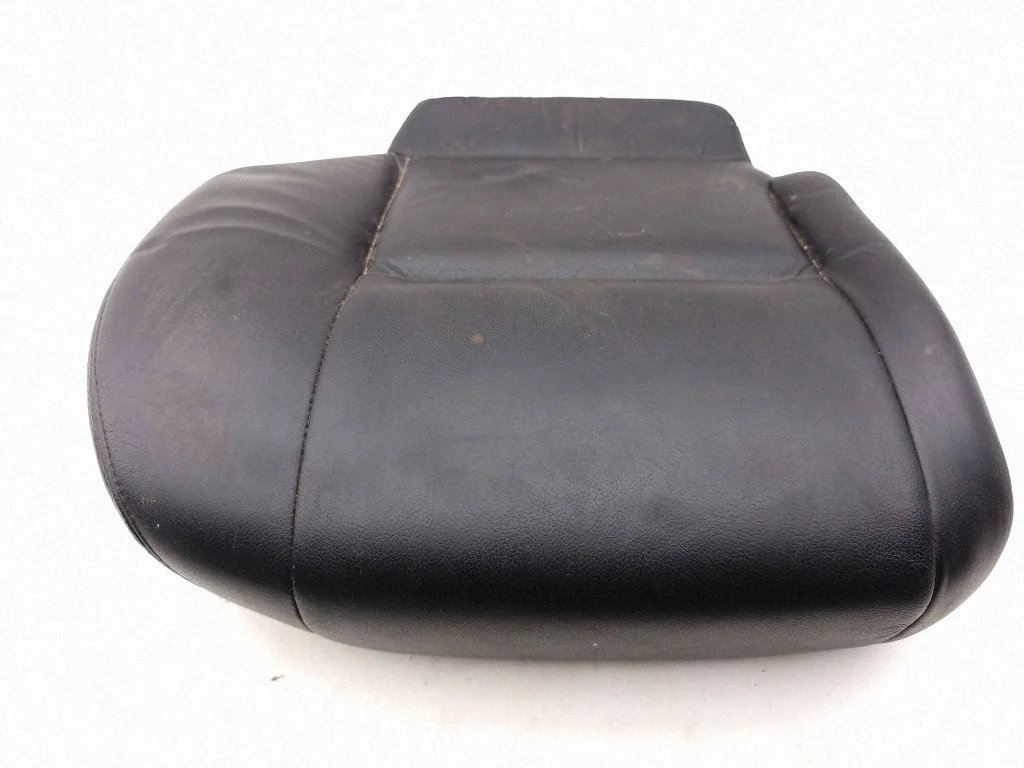 Rear seat – right