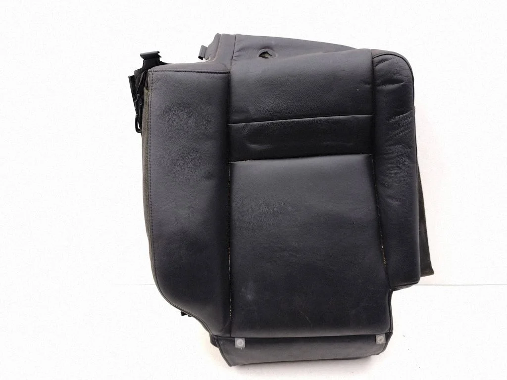 Rear seat – right