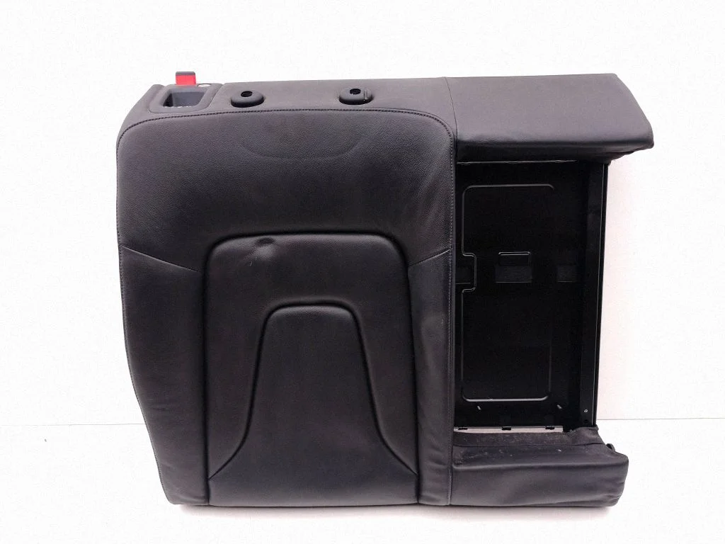 Rear seat – right