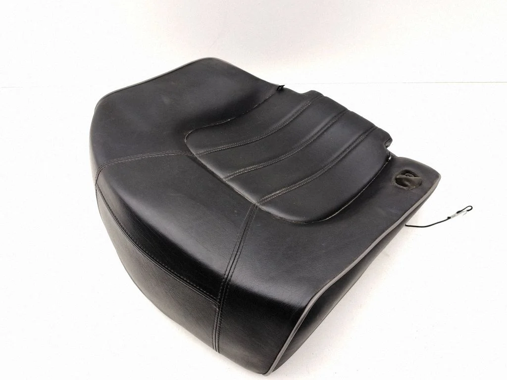 Rear seat – right