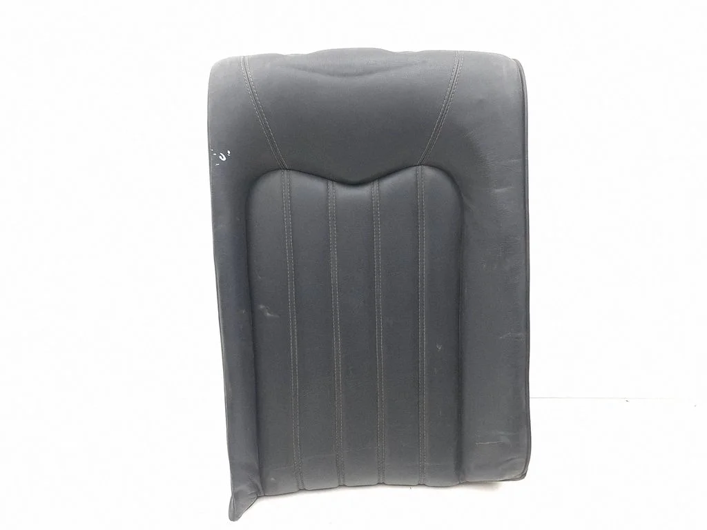 Rear seat – right