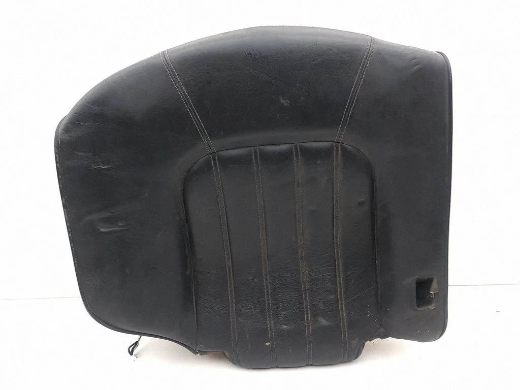 Rear seat – left