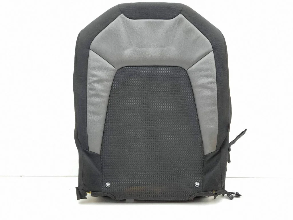 Rear seat – right