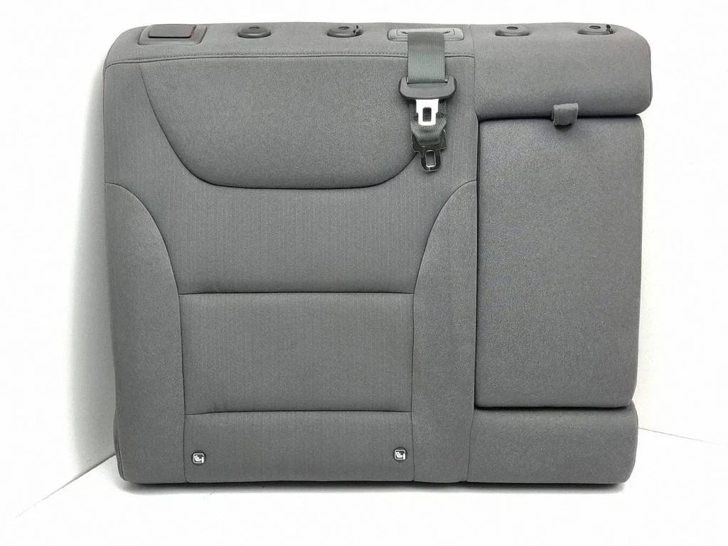 Rear seat – right