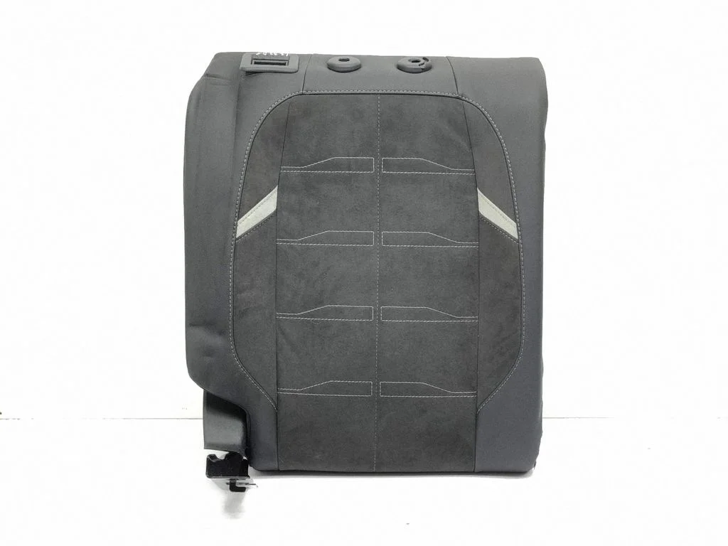 Rear seat – right