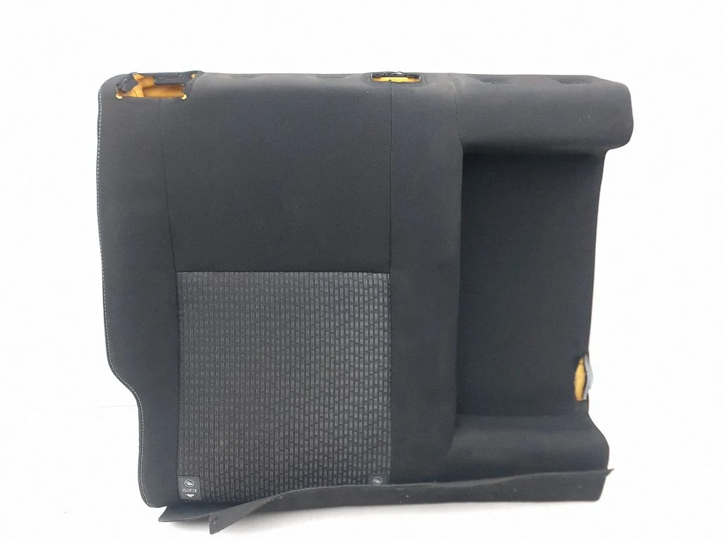 Rear seat – right