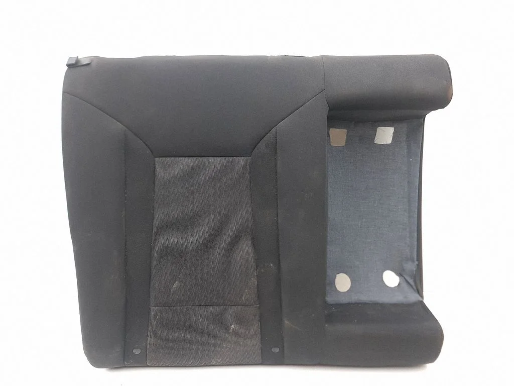 Rear seat – right