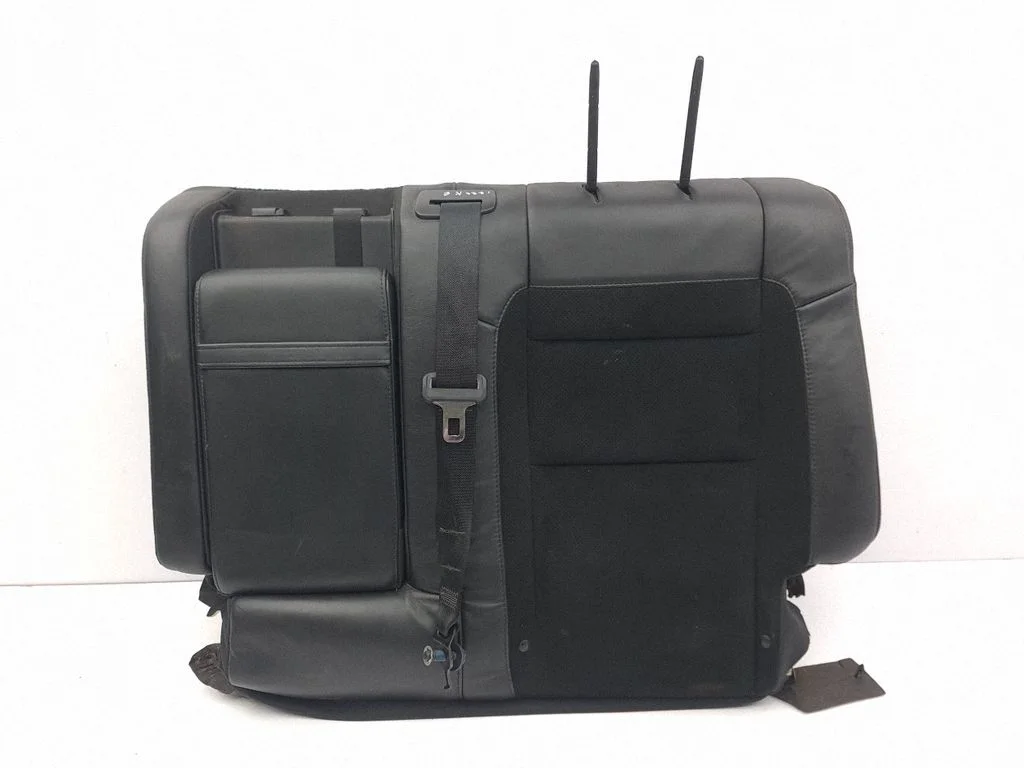 Rear seat – left