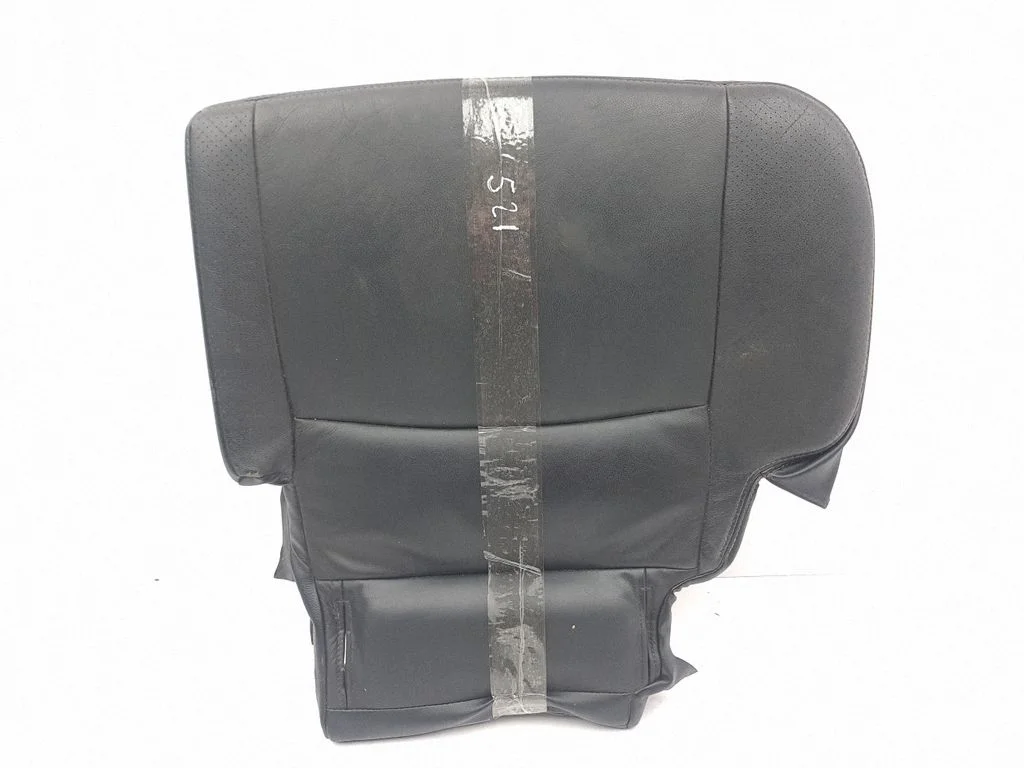 Rear seat – right