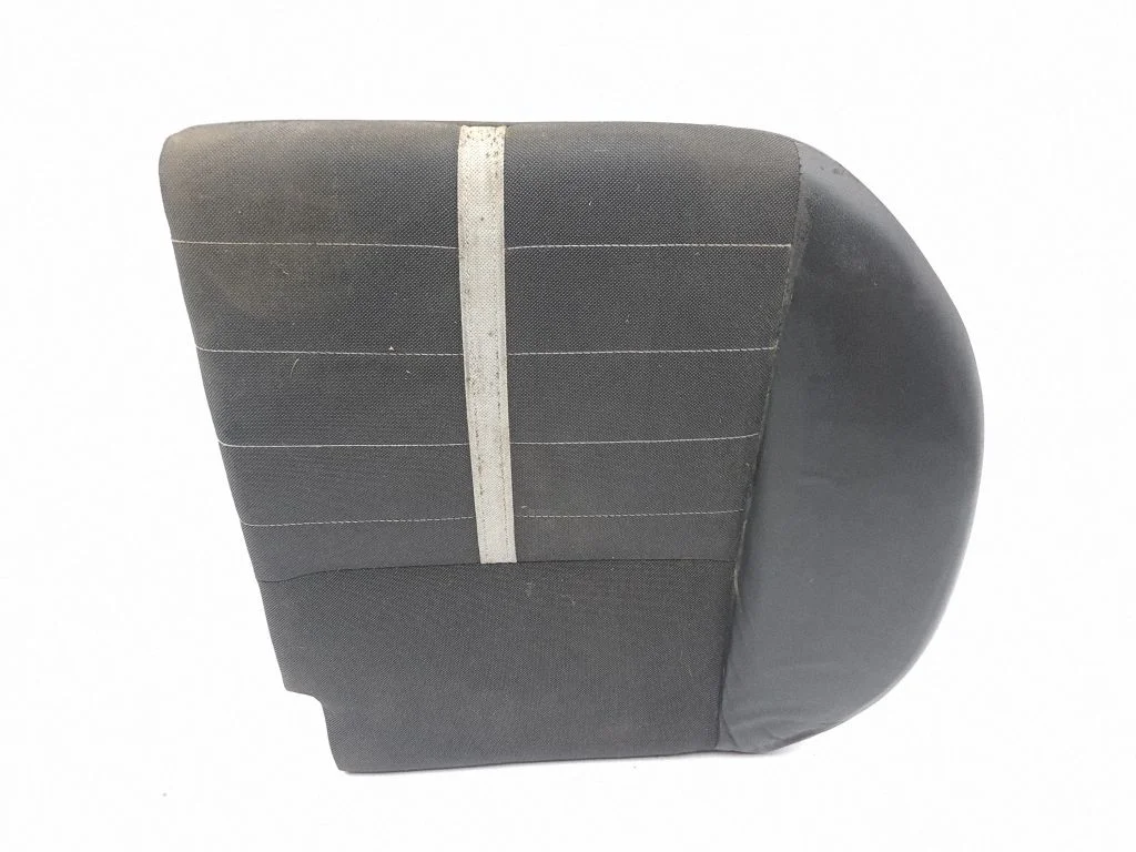 Rear seat – right