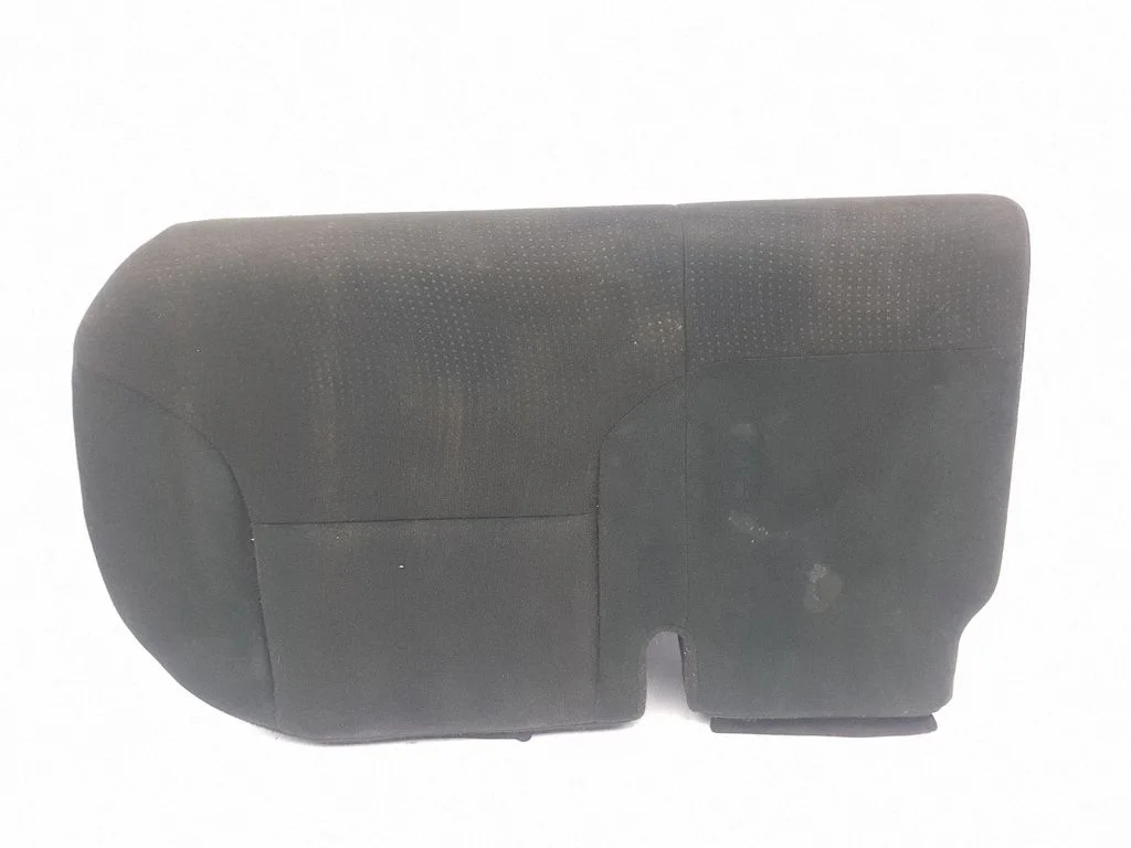 Rear seat – left