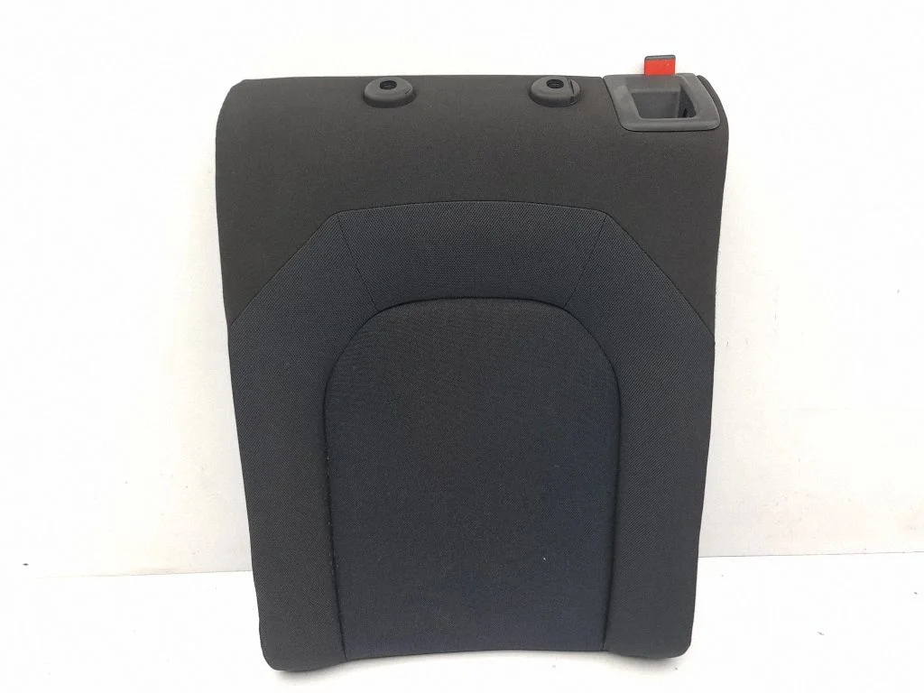 Rear seat – left