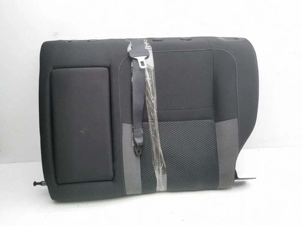 Rear seat – left