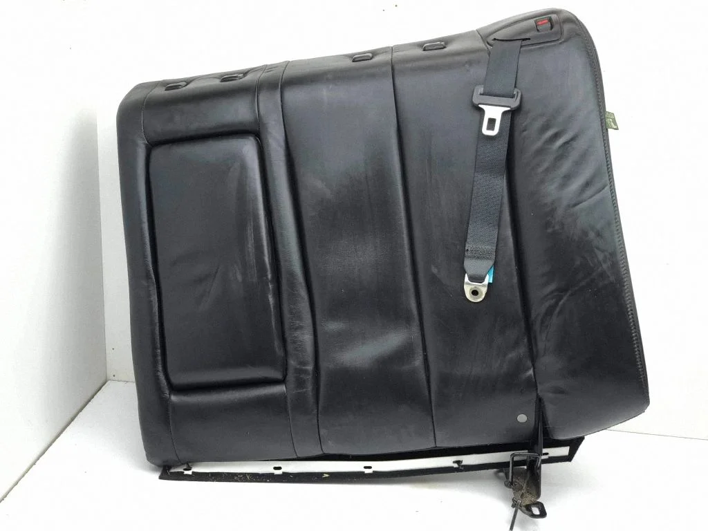 Rear seat – left