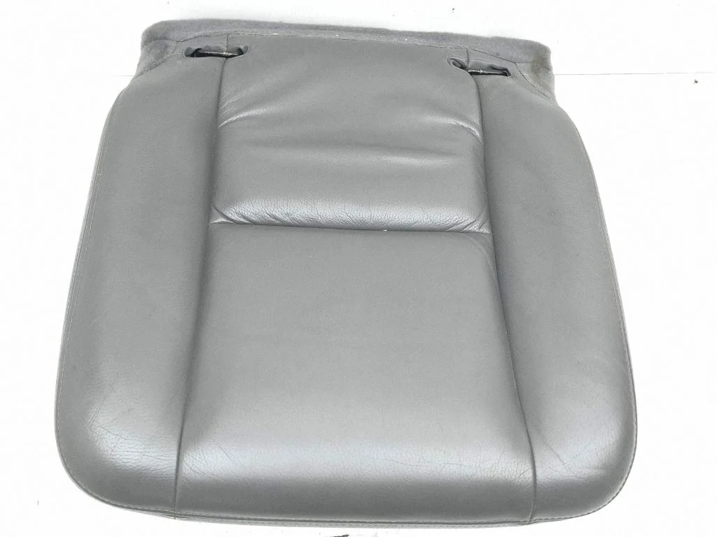 Rear seat – right