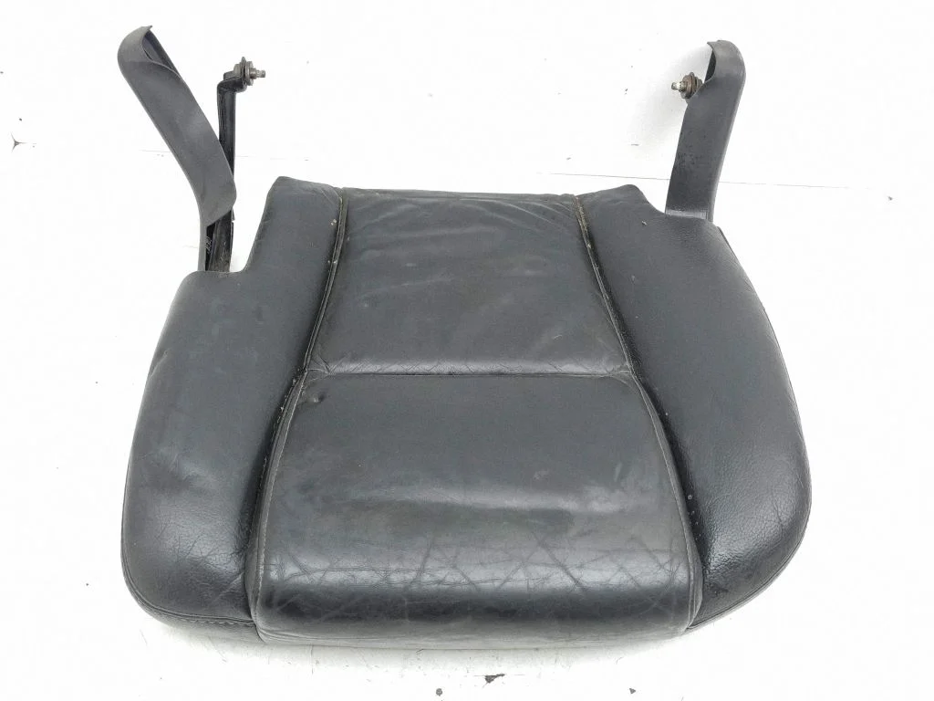 Rear seat – left