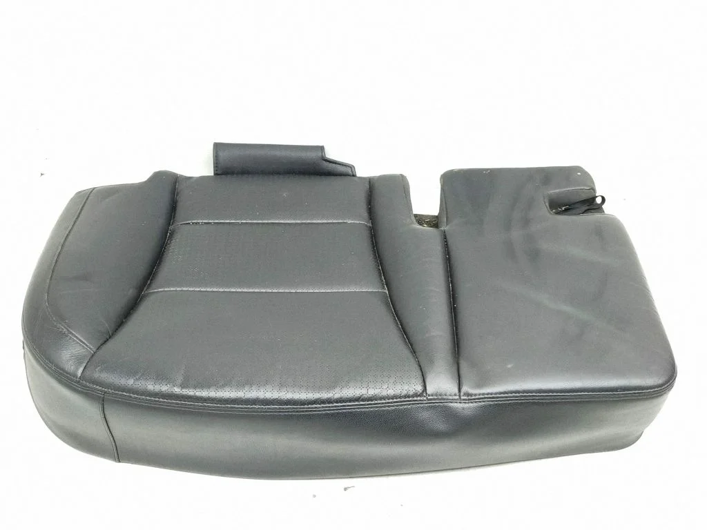Rear seat – right