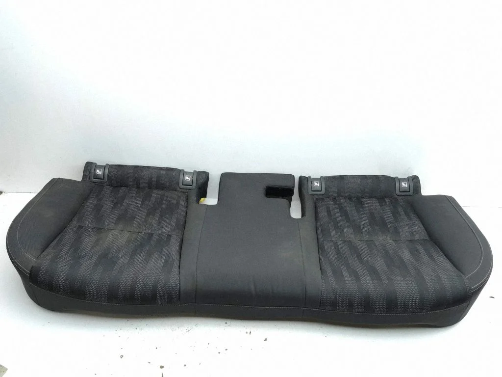 Rear seat