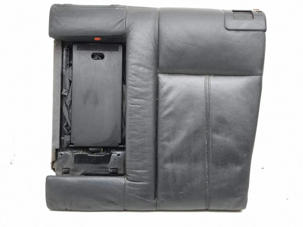 Rear seat – left