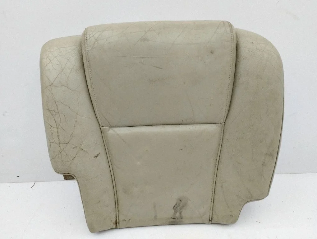 Rear seat – right