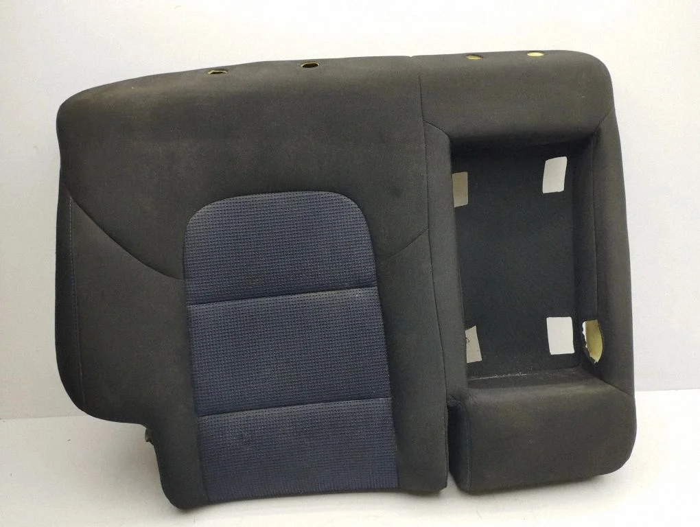 Rear seat – right