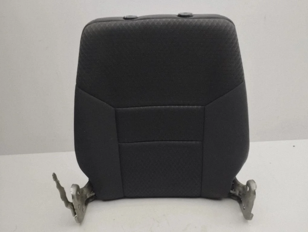 Rear seat – right