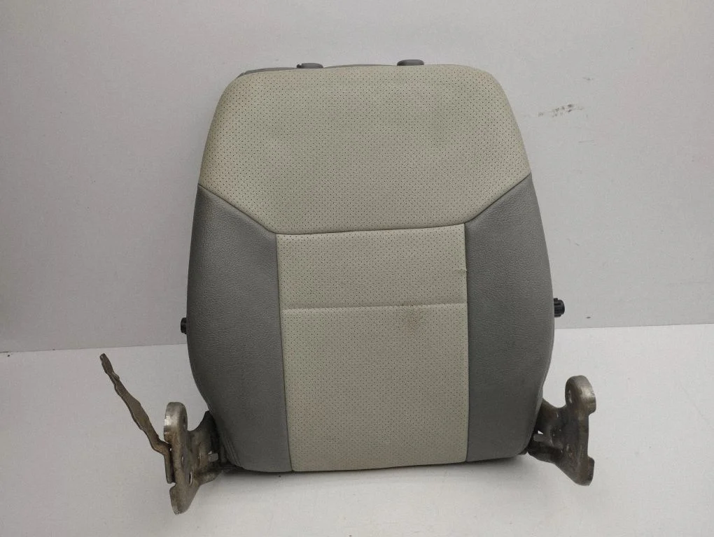 Rear seat – right